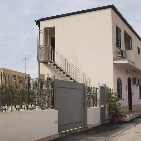 Casa Vacanze Mandorlo in Fiore * Avola